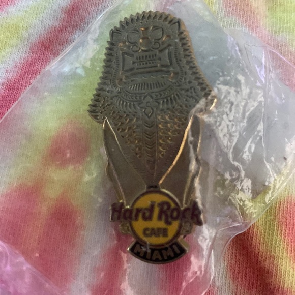 Hard Rock Cafe Other - Hard Rock Miami pin